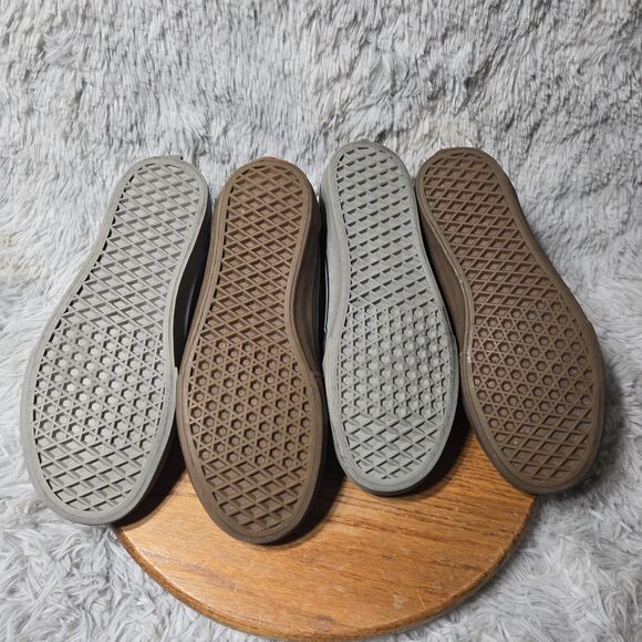 2 Pairs Of Vans Old School Skate Casual And Pro Men Size 9 Black/Grey/White Shoe - Picture 3 of 16